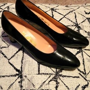 Patent leather sze 6 1/2 AA